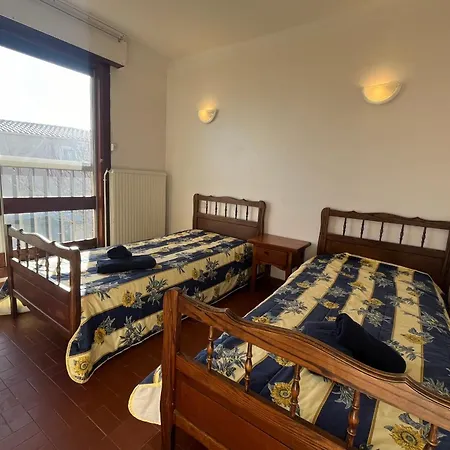 Spacious House - Close To The Beach Holiday home